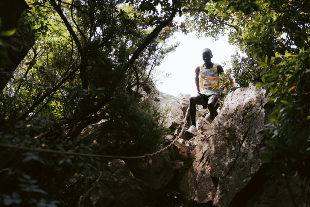 Philemon Kiriago in the downhill - GTWS - Golden Trail World Series
